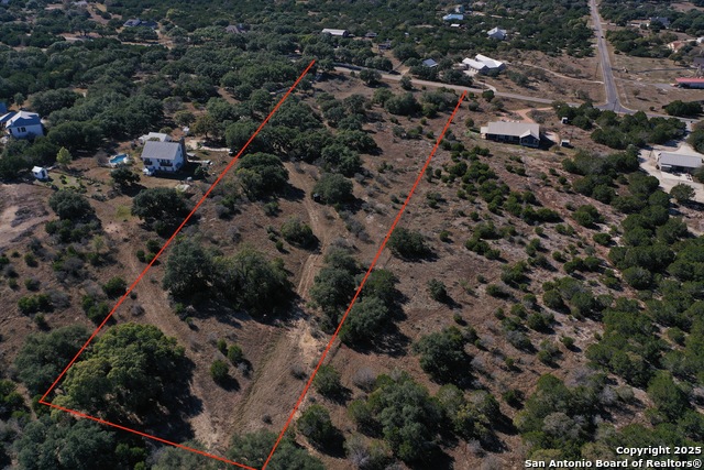 Listing photo id 1 for 132 White Oak