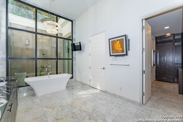 Image 13 of 30 For 100 Canterbury Hill