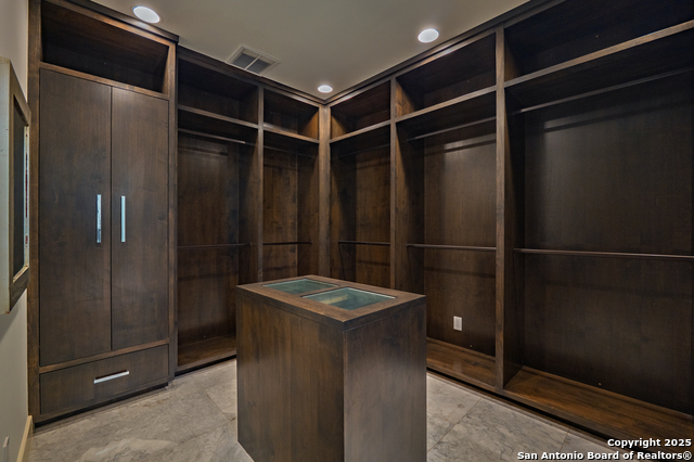 Image 15 of 30 For 100 Canterbury Hill