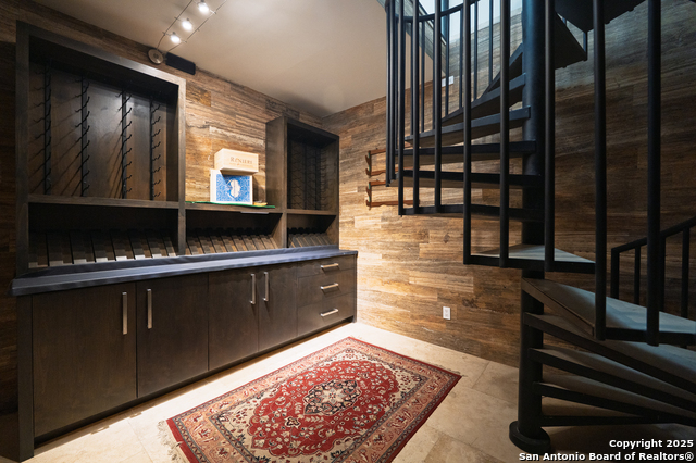 Image 18 of 30 For 100 Canterbury Hill