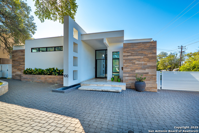 Image 2 of 30 For 100 Canterbury Hill