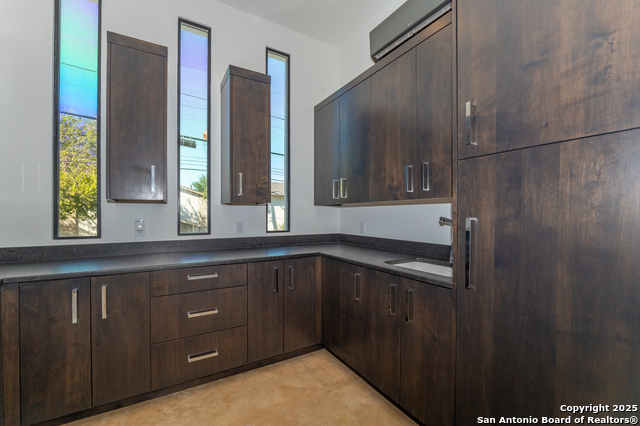 Image 3 of 30 For 100 Canterbury Hill