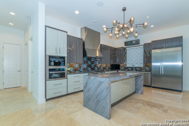 Image 6 of 30 For 100 Canterbury Hill