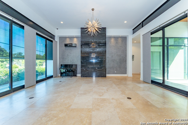 Image 9 of 30 For 100 Canterbury Hill