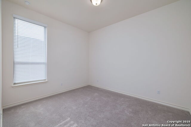 Image 14 of 39 For 552 Chinkapin