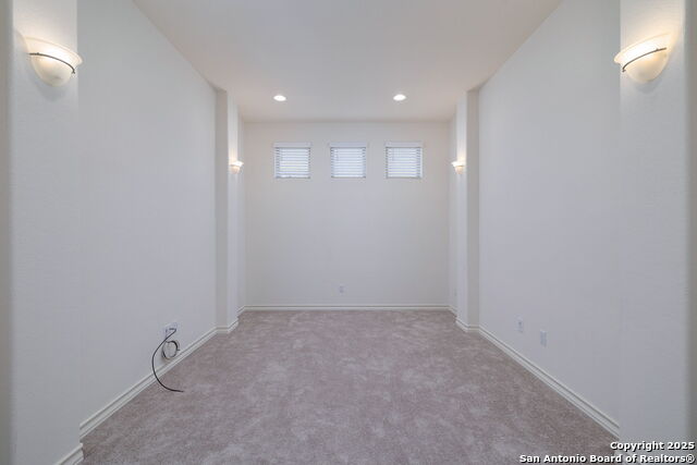 Image 16 of 39 For 552 Chinkapin