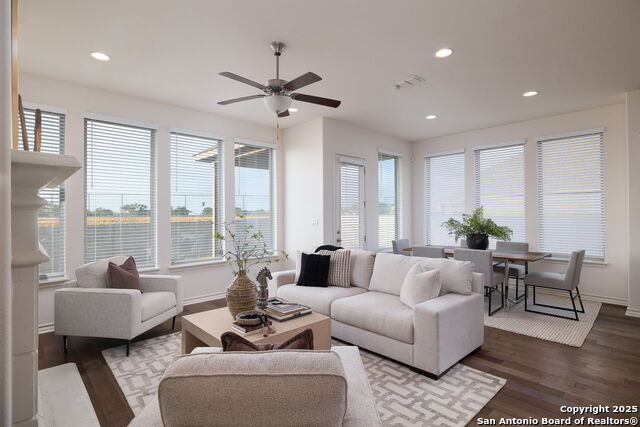 Image 20 of 39 For 552 Chinkapin