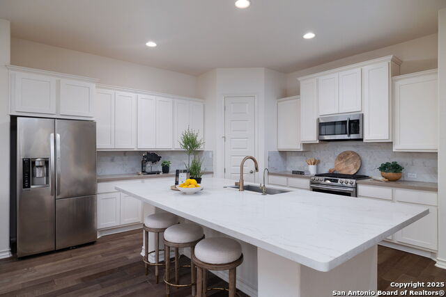 Image 4 of 39 For 552 Chinkapin