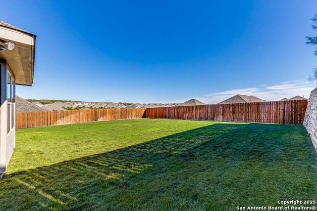 Listing photo id 32 for 3930 Gervasi