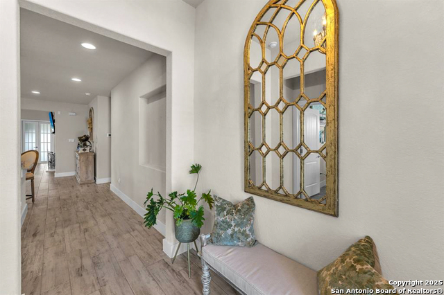 Listing photo id 3 for 3930 Gervasi