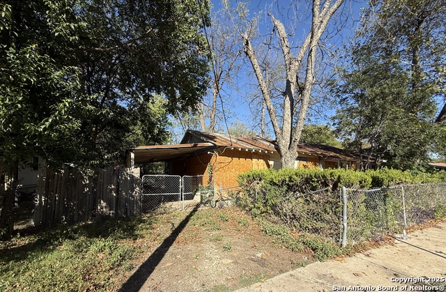 Details for 1033 Saldana, San Antonio, TX 78225