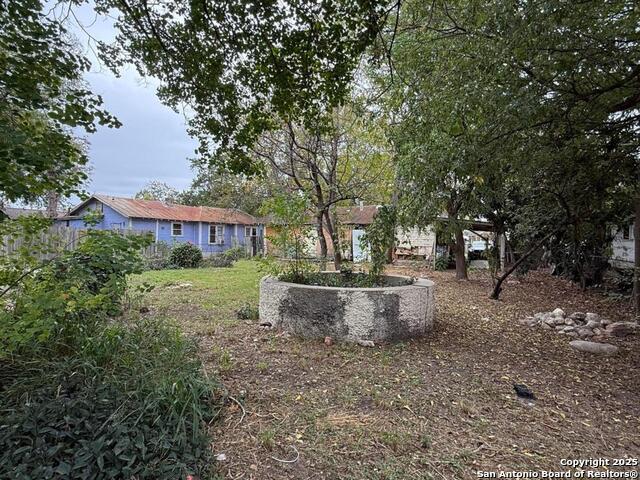 Listing photo id 4 for 1033 Saldana