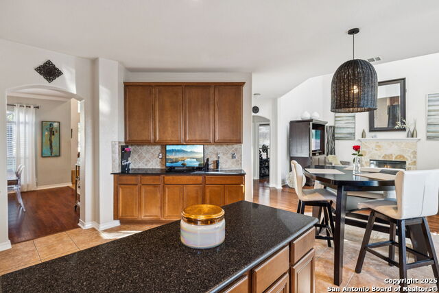 Listing photo id 9 for 19411 Sweet Oak