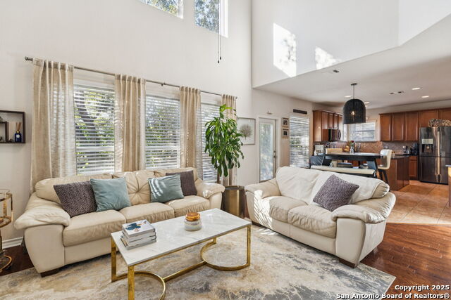 Listing photo id 15 for 19411 Sweet Oak