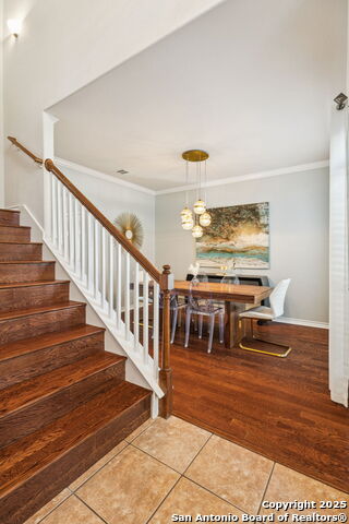 Listing photo id 3 for 19411 Sweet Oak