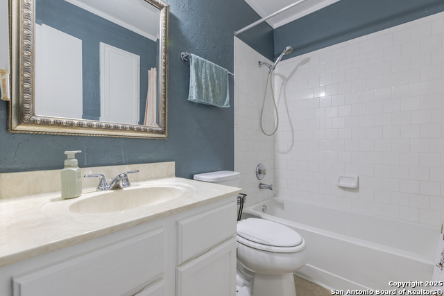 Image 17 of 27 For 15531 Knollglade