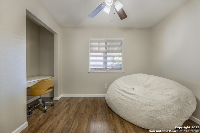 Image 18 of 27 For 15531 Knollglade