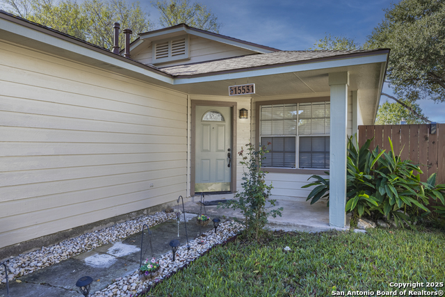 Image 4 of 27 For 15531 Knollglade