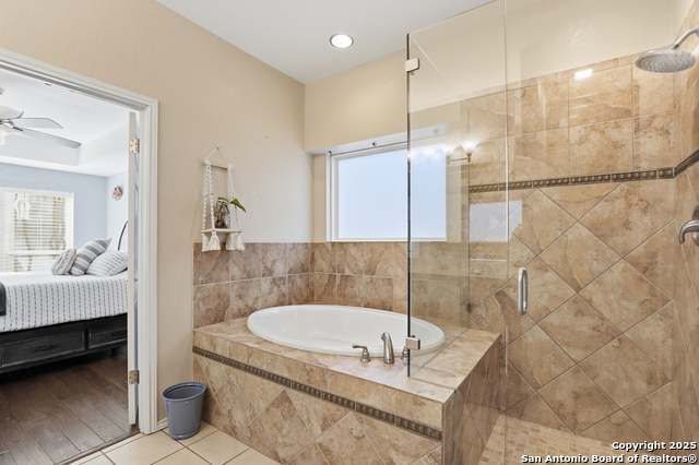 Image 16 of 38 For 11651 Foxford