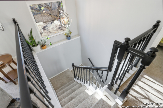 Image 18 of 38 For 11651 Foxford