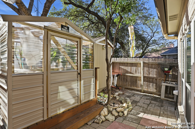 Image 34 of 38 For 11651 Foxford