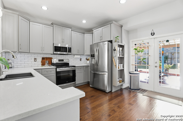 Image 8 of 38 For 11651 Foxford