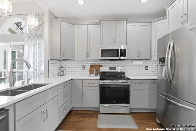 Image 9 of 38 For 11651 Foxford