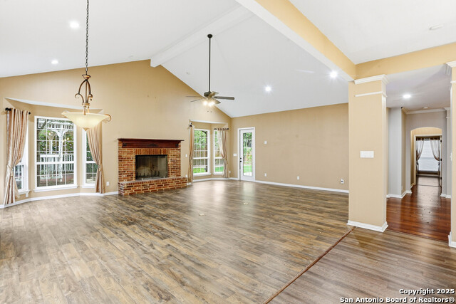 Image 18 of 38 For 527 Mesa Rdg