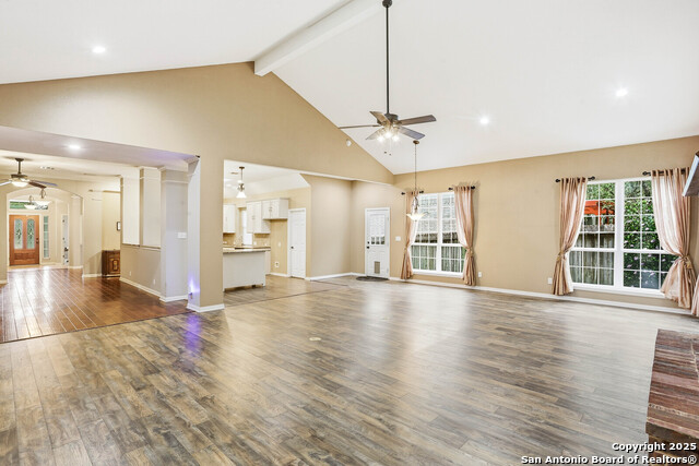 Image 19 of 38 For 527 Mesa Rdg