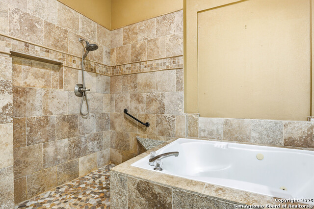 Image 26 of 38 For 527 Mesa Rdg