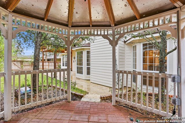 Image 31 of 38 For 527 Mesa Rdg