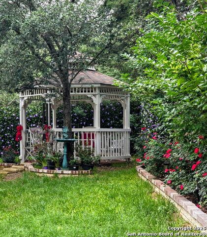 Image 32 of 38 For 527 Mesa Rdg