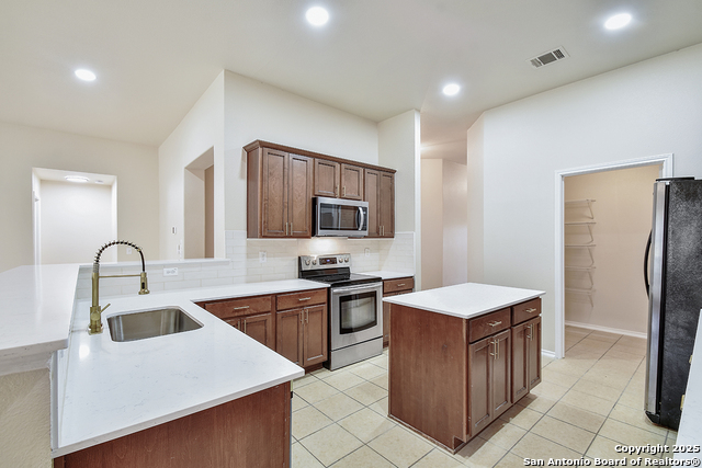 Image 10 of 30 For 13904 Bressani