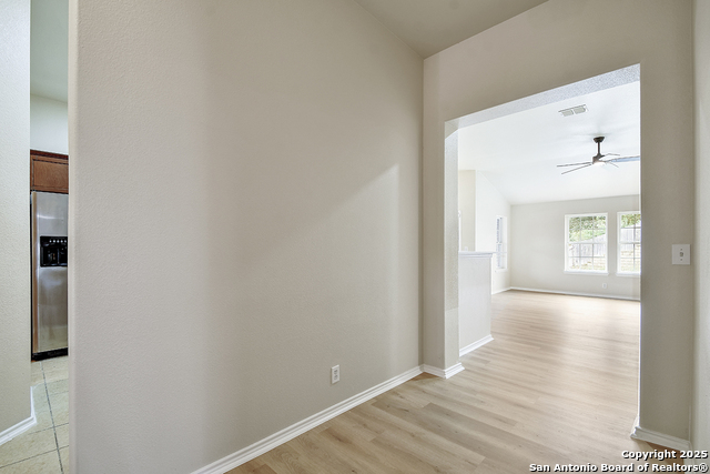 Image 19 of 30 For 13904 Bressani