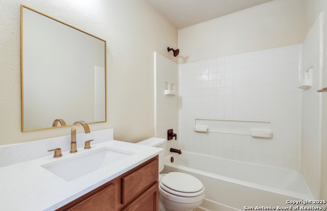 Image 27 of 30 For 13904 Bressani