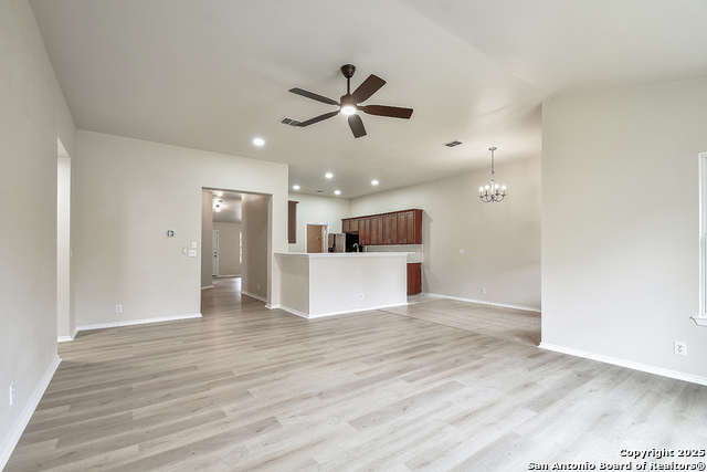 Image 7 of 30 For 13904 Bressani