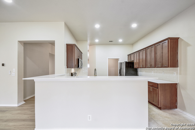 Image 9 of 30 For 13904 Bressani