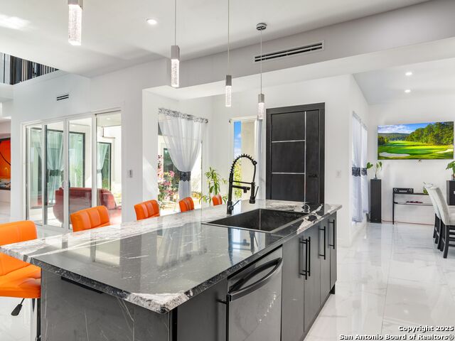 Image 12 of 62 For 629 Lake Island Drive