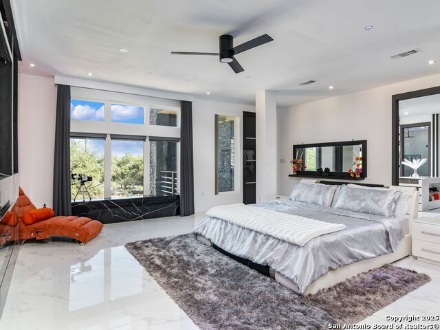 Image 23 of 62 For 629 Lake Island Drive