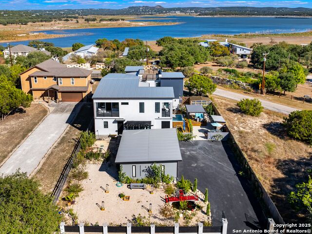 Image 54 of 62 For 629 Lake Island Drive