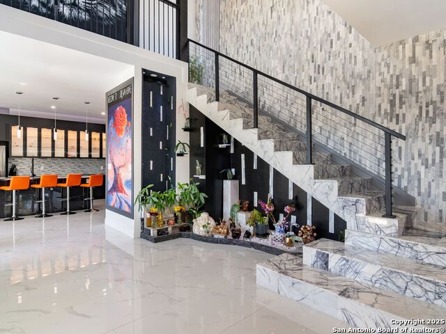 Image 8 of 62 For 629 Lake Island Drive