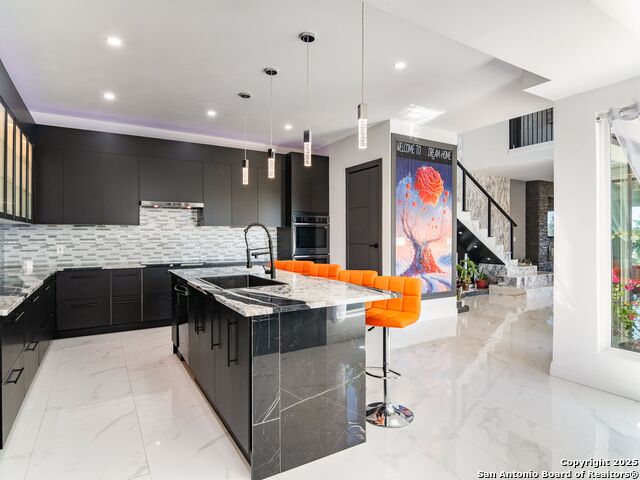 Image 9 of 62 For 629 Lake Island Drive