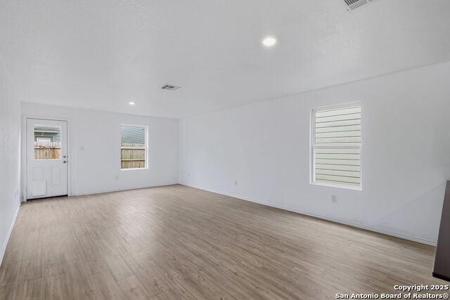 Image 12 of 25 For 7618 Aston Cross