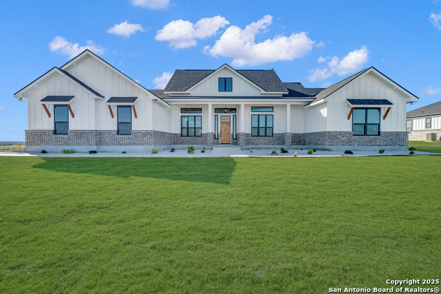 Details for 162 Estates Dr, La Vernia, TX 78121