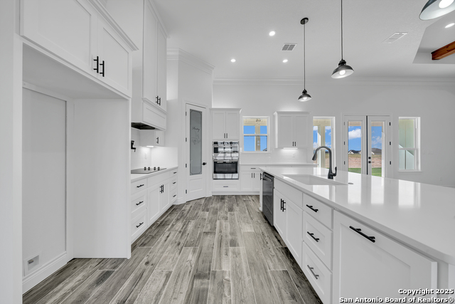 Image 11 of 47 For 162 Estates Dr