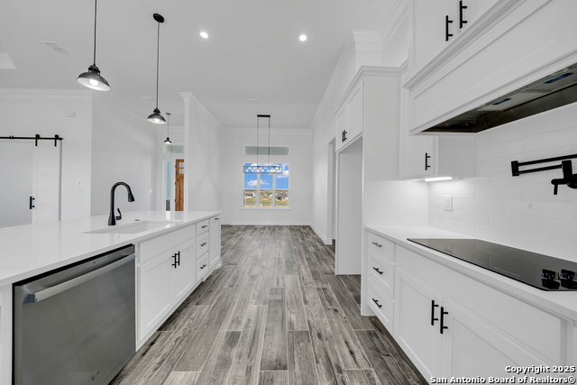 Image 13 of 47 For 162 Estates Dr