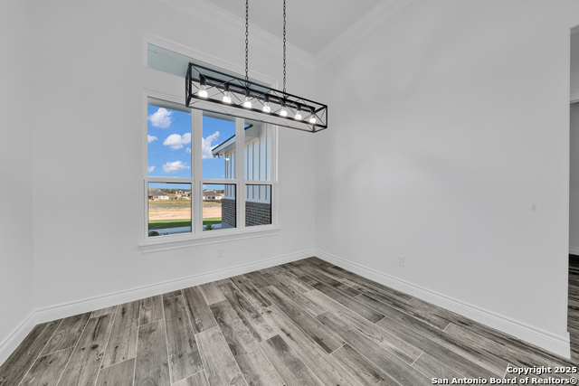 Image 16 of 47 For 162 Estates Dr