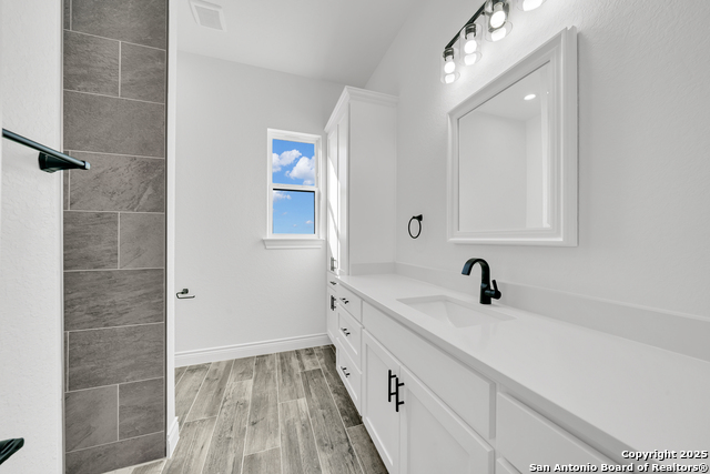 Image 27 of 47 For 162 Estates Dr