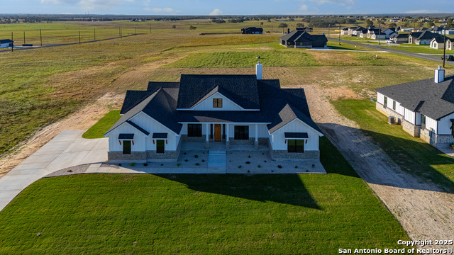 Image 3 of 47 For 162 Estates Dr