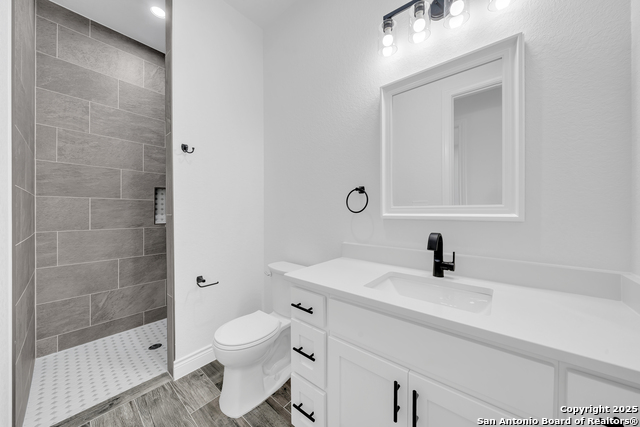 Image 30 of 47 For 162 Estates Dr